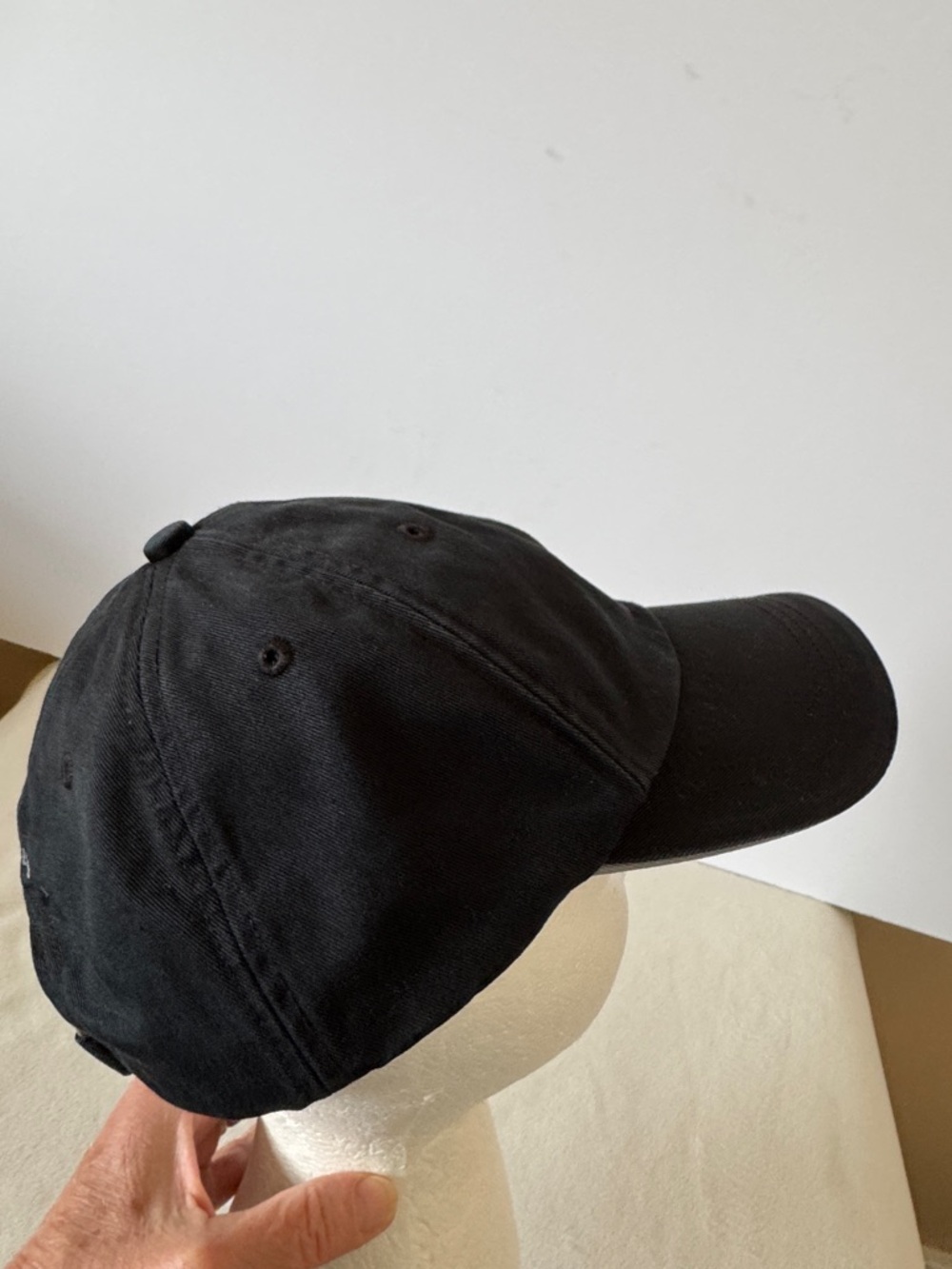 Ariat ball cap - Picture 5 of 8